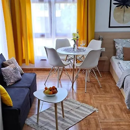 Patrick's - Royal Bay Apartment Sweti Wlas